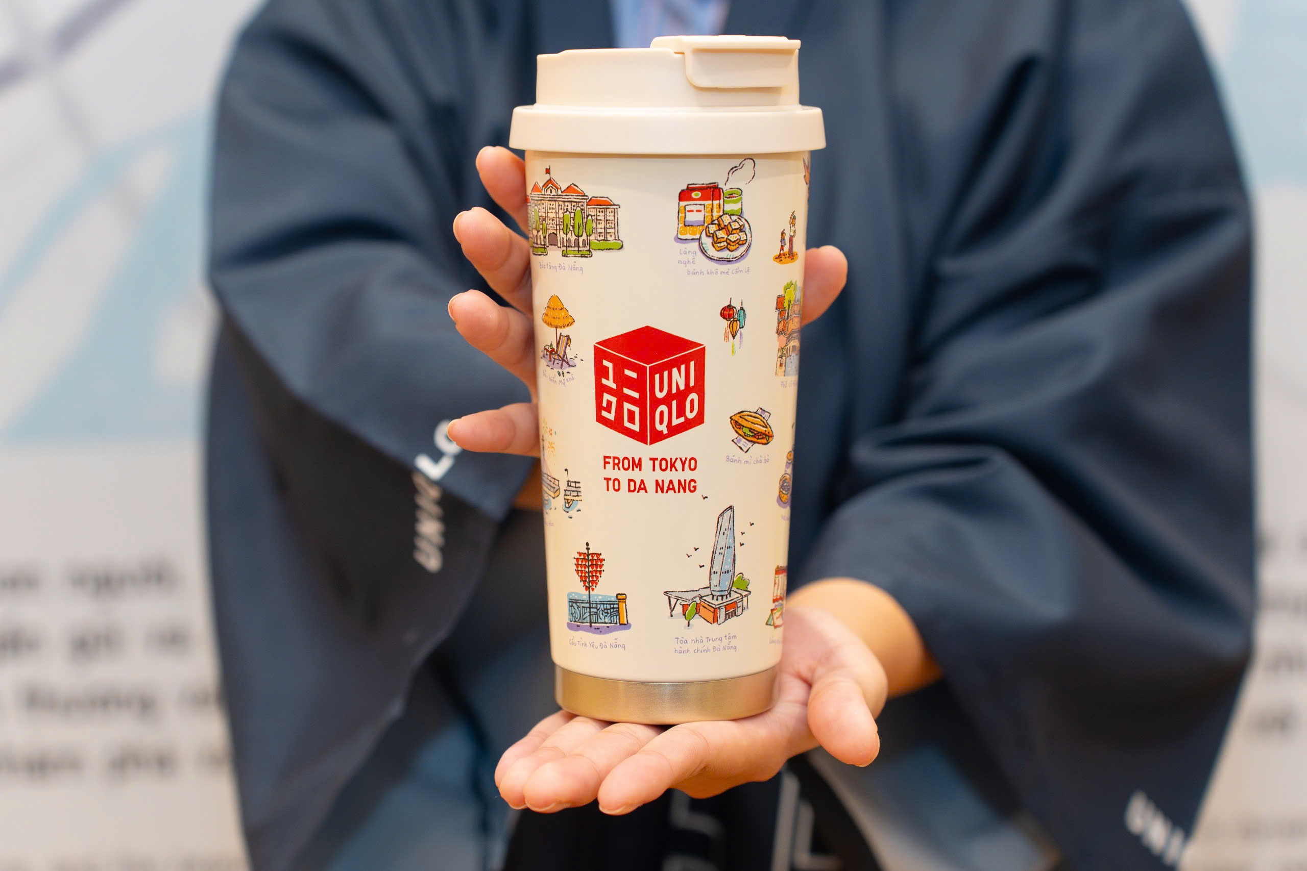 UNIQLO ra mắt BST UTme! mới lấy cảm hứng từ những n&eacute;t văn h&oacute;a đặc trưng của Đ&agrave; Nẵng trong dịp khai trương cửa h&agrave;ng đầu ti&ecirc;n tại AEON MALL Đ&agrave; Nẵng Thanh Kh&ecirc;