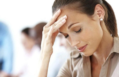 Choáng váng khi đứng dậy nhanh: Nguy cơ đột quỵ tăng 2,14 lần!