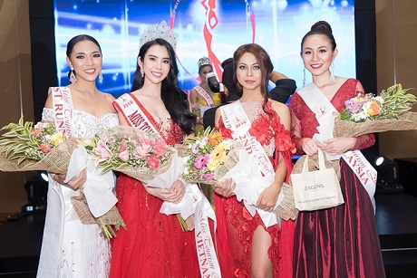 'Siêu vòng 3' Huỳnh Vy đăng quang Hoa hậu Du lịch Thế giới 2018