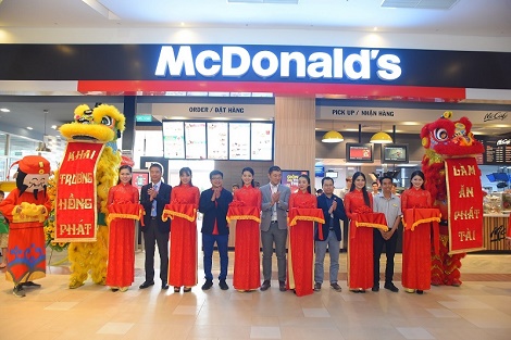 McDonald’s Việt Nam rộn ràng khai trương cửa hàng thứ 18 Aeon Celadon Tân