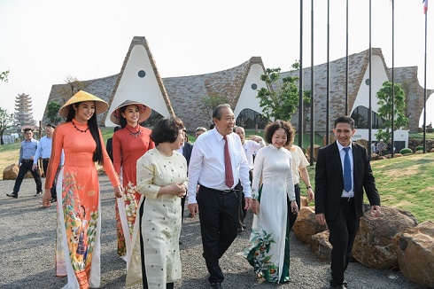 Bảo tàng Thế giới Cà phê vinh dự đón Phó Thủ tướng thường trực Trương Hòa Bình