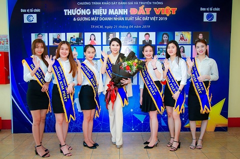Phạm Thị Kim Thảo - Doanh Nhân trẻ thành công trong lĩnh vực tài chính