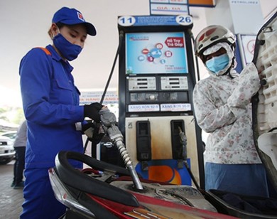 Giá xăng dầu đồng loạt giảm mạnh từ 15h chiều nay (17/6)