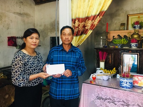 LĐLĐ tỉnh Quảng Trị hỗ trợ gia đình công nhân bị tử vong khi cứu người