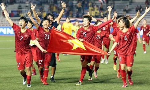 Tập đoàn Hưng Thịnh thưởng 1 tỷ đồng cho đội tuyển bóng đá nữ Việt Nam