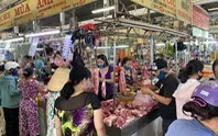 Ngành chăn nuôi Việt Nam đang có nghịch lý lớn khi giá thịt heo đã cao còn tăng giá, trong khi trứng, thịt gà dù rất rẻ nhưng vẫn ế