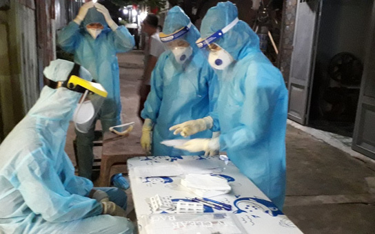 TP HCM: Thêm 10 người nghi mắc Covid-19 trong