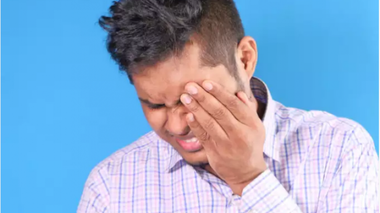 Nguyên nhân nào gây ra chứng nháy giật ở mắt?