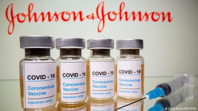 Johnson & Johnson chuẩn bị bắt đầu nghiên cứu vaccine Covid-19 cho trẻ vị thành niên