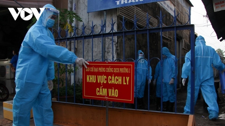 Sáng 10/7, có thêm 598 ca mắc COVID-19, riêng TP.HCM có 520 ca