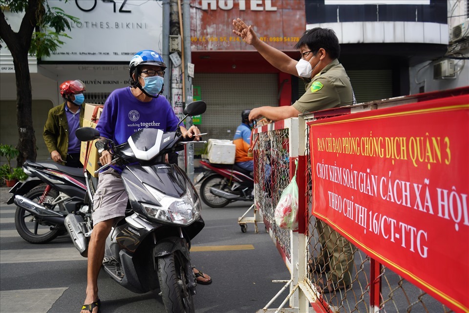 TP Hồ Chí Minh: Tiếp tục áp dụng Chỉ thị 16 đến hết ngày 1/8/2021