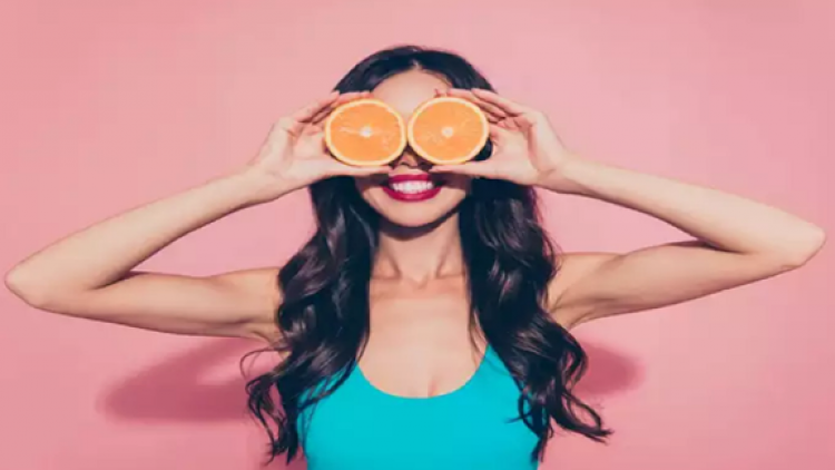 Tiêu thụ quá nhiều vitamin C có gây ảnh hưởng đến chu kỳ kinh nguyệt của phụ nữ?