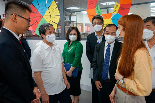 Bộ trưởng Nguyễn Kim Sơn cùng Đoàn công tác Bộ GD&ĐT đến thăm trường Quốc tế Bắc Mỹ (SNA)
