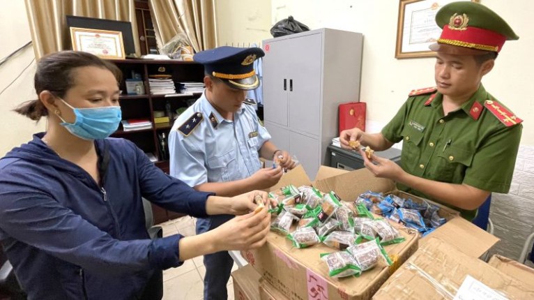 Bắc Giang: Thu giữ 2.200 chiếc bánh trung thu không rõ nguồn gốc
