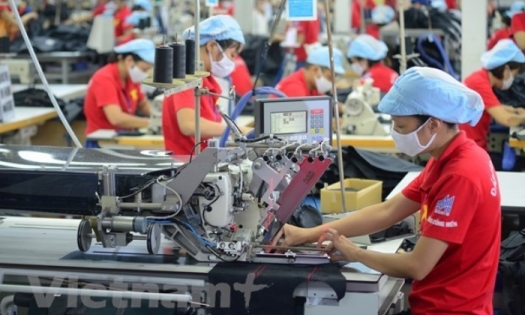 ADB nâng dự báo tăng trưởng kinh tế của Việt Nam lên mức 7,5% năm 2022