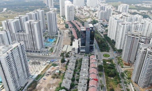 Có nên xuống tiền mua bất động sản để đón sóng nhà đất năm 2023?