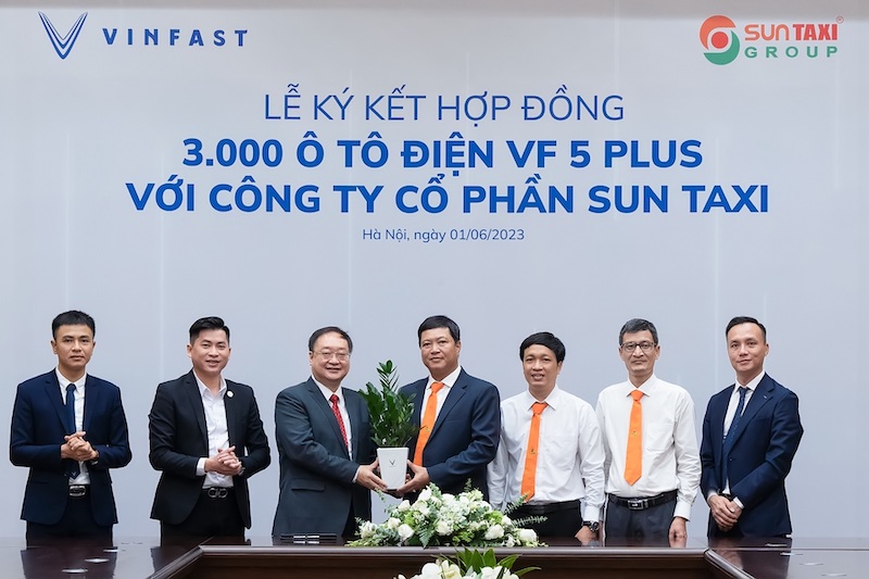 Sun Taxi mua 3.000 xe điện Vinfast VF 5 Plus, thúc đẩy mạnh mẽ cuộc cách mạng giao thông xanh tại Việt Nam
