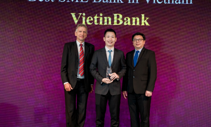 VietinBank lần thứ 4 liên tiếp trở thành Ngân hàng SME tốt nhất Việt Nam