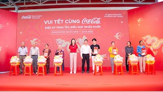 CoCa-Cola Việt Nam mang Tết diệu kỳ đến hàng nghìn hoàn cảnh khó khăn khắp cả nước qua chương trình “Vui tết cùng Coca-Cola”