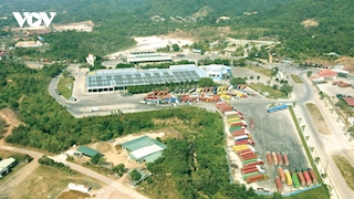 Xây dựng Khu kinh tế thương mại xuyên biên giới chung Lao Bảo và Densavan