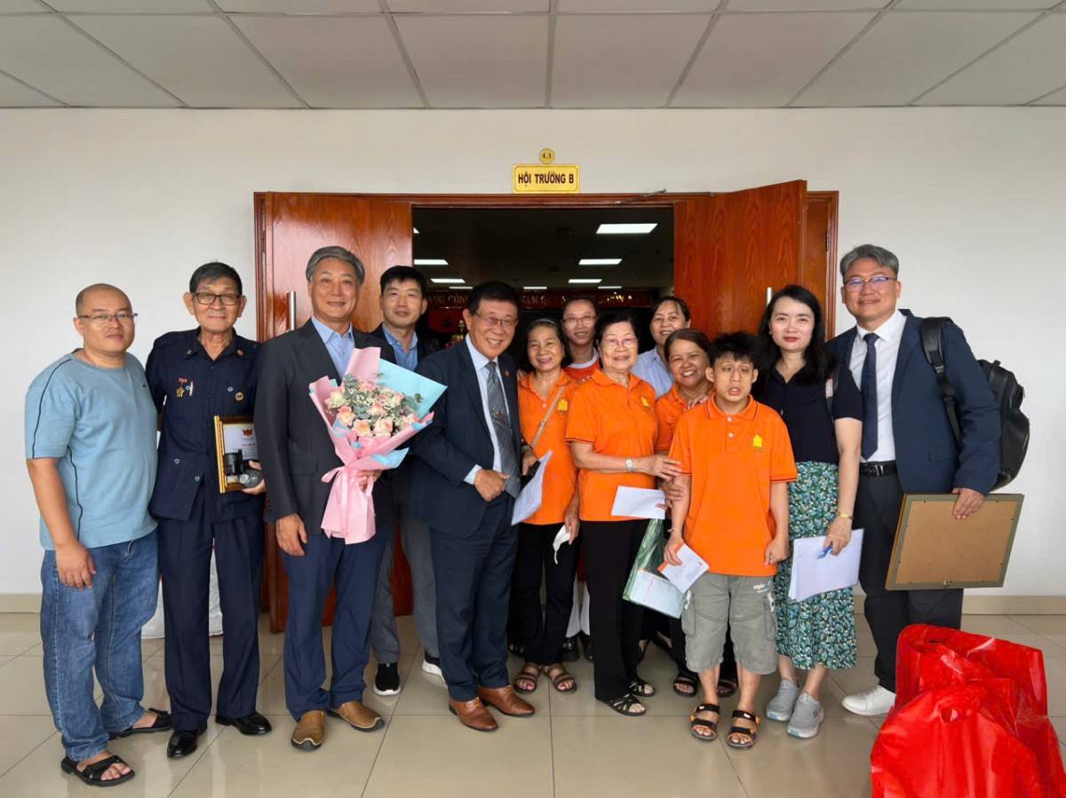 TP. Hồ Chí Minh: Lan tỏa yêu thương – Thắp sáng nụ cười Trung thu cho những “trẻ em da cam”